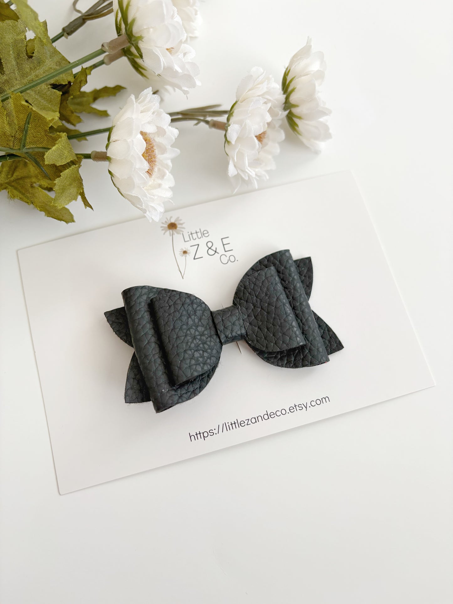 Black Hair Bow